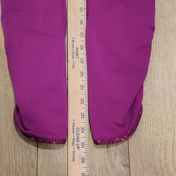 Lululemon Women Real Quick Tight Regal Plum Paradise Geo Regal Plum Multi Size 6 - Picture 10 of 11